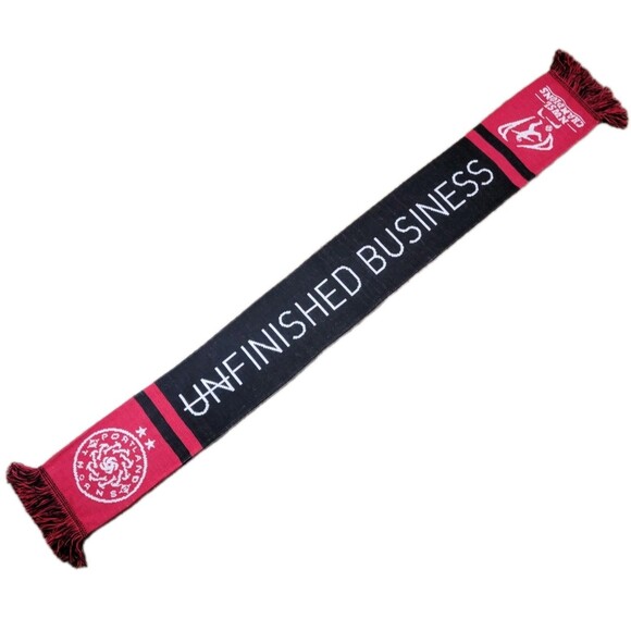 Portland Thorns FC Soccer Scarf NWSL 2017 Champions UN FINISHED BUSINESS - Picture 1 of 3